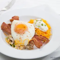 an image of eggs and bacon